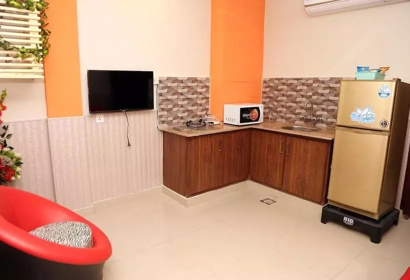 هتل Hak Mall Suites