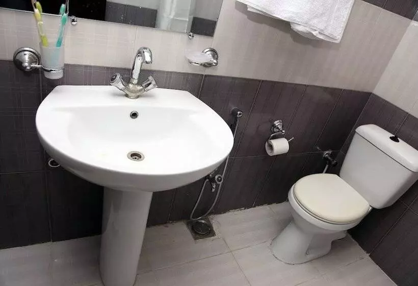 هتل Hak Mall Suites