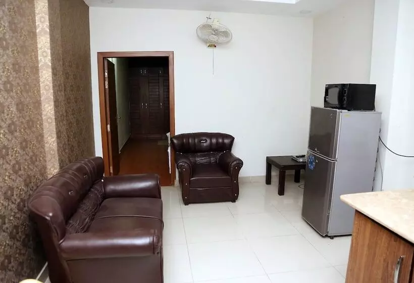 هتل Hak Mall Suites
