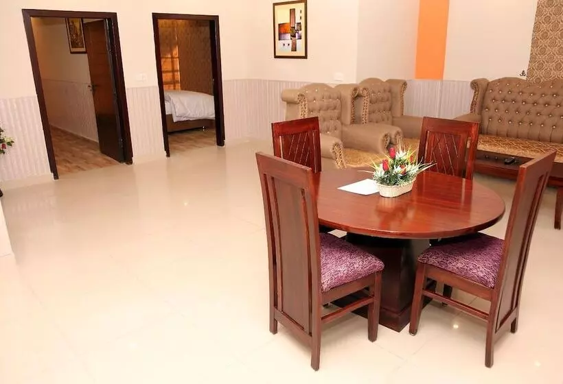 هتل Hak Mall Suites