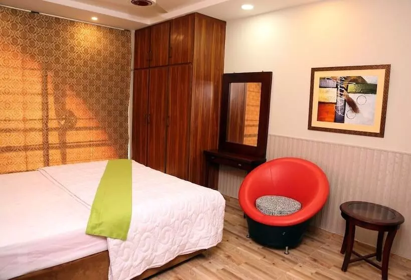 هتل Hak Mall Suites