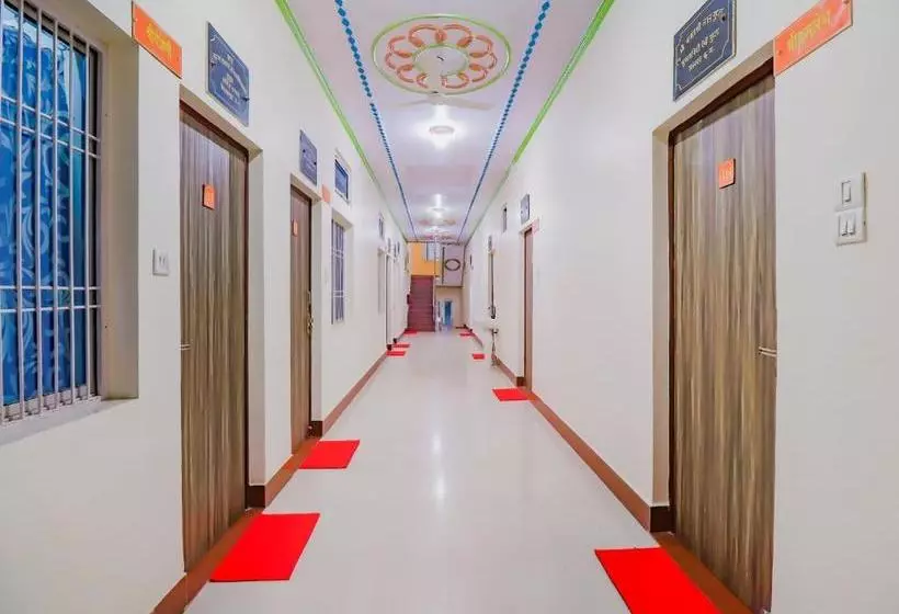 ホテル Oyo 77555 Shyam Sewa Ashram