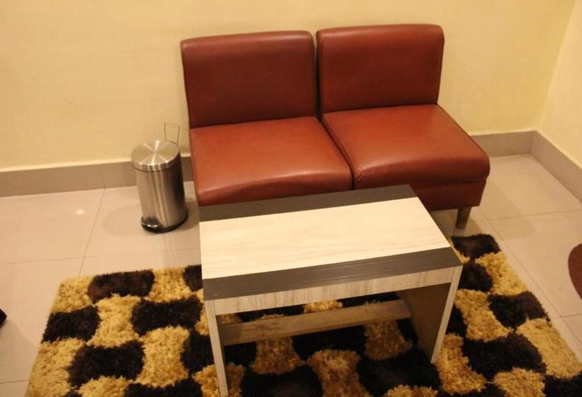 בית מלון כפרי Sunrise Inn