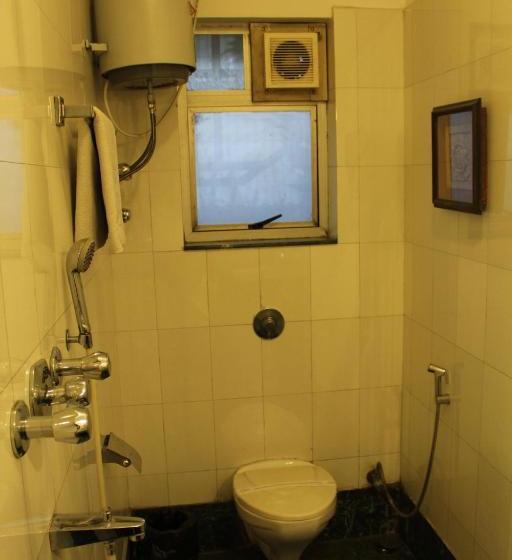 בית מלון כפרי Sunrise Inn