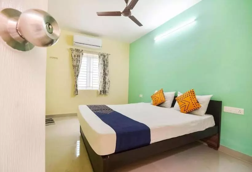 Hotelli Spot On 77128 Siva Residency