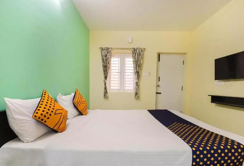 Hotelli Spot On 77128 Siva Residency