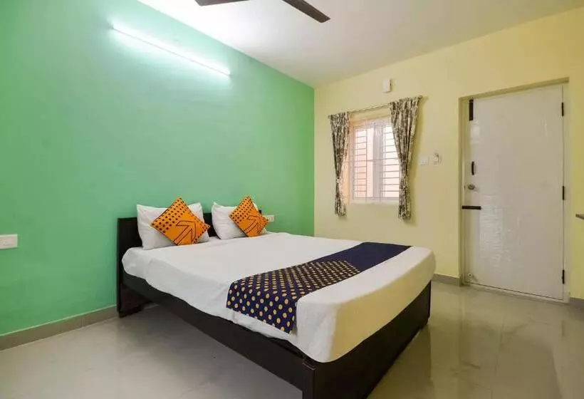 Hotelli Spot On 77128 Siva Residency