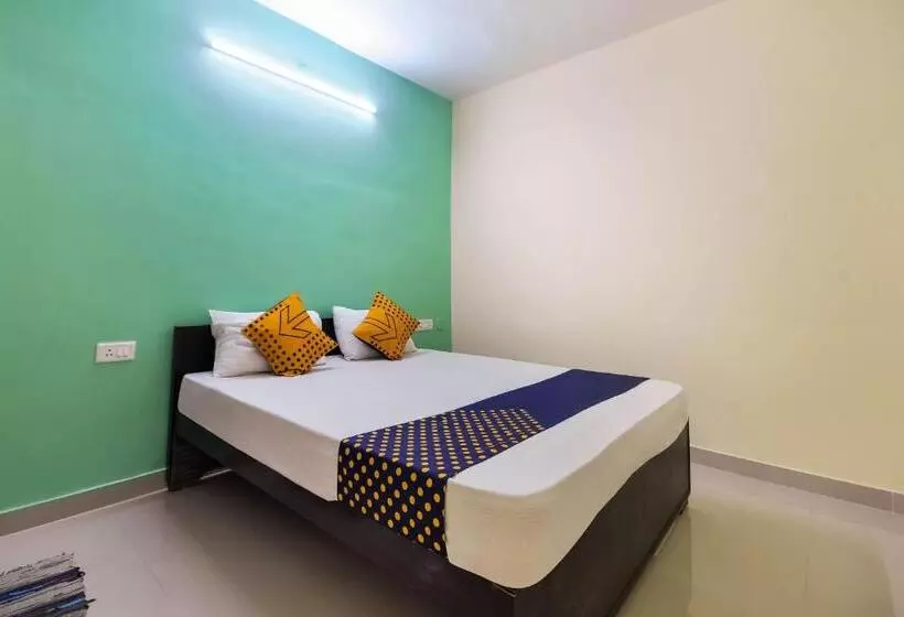 Hotelli Spot On 77128 Siva Residency