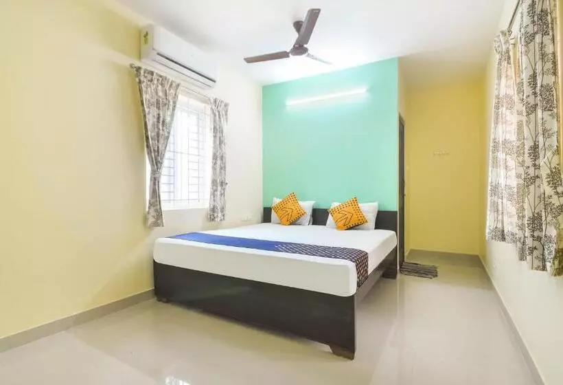 Hotelli Spot On 77128 Siva Residency