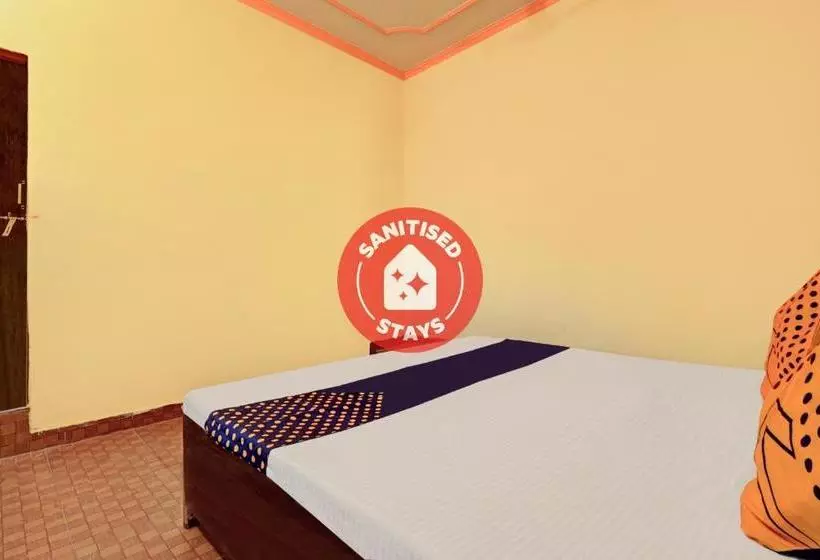 Hotelli Spot On 77655 Gauri Shankar Guest House
