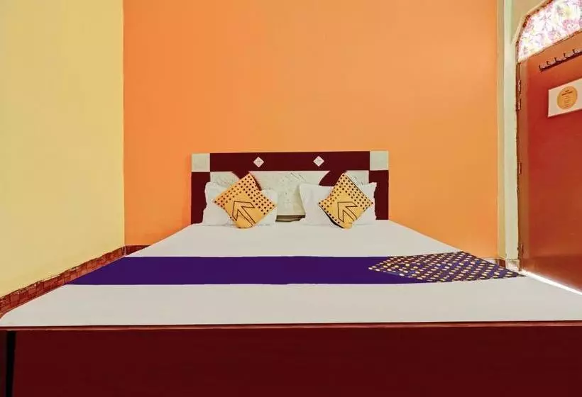 Hotelli Spot On 77655 Gauri Shankar Guest House