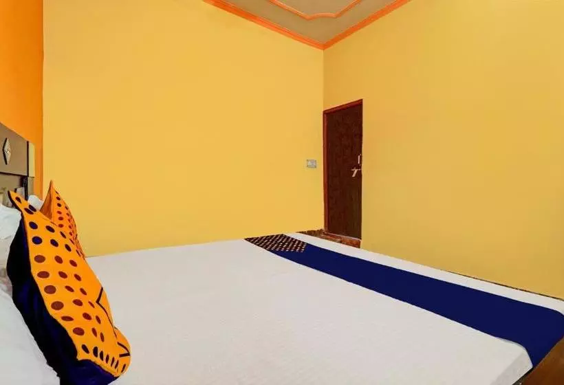 Hotelli Spot On 77655 Gauri Shankar Guest House