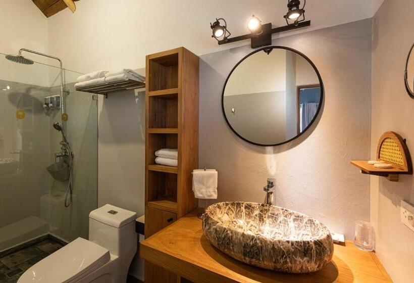 هتل Takuma Boutik