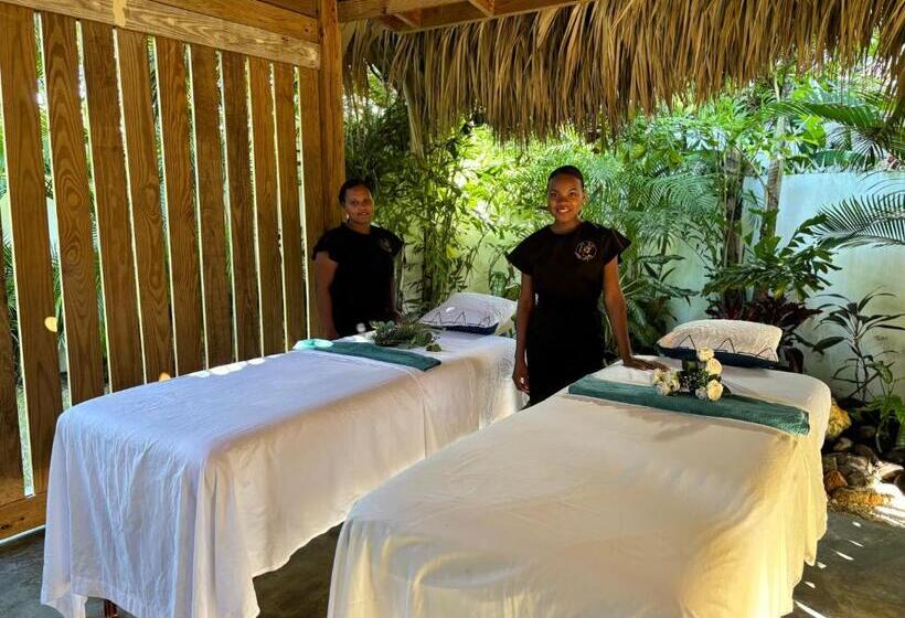 هتل Takuma Boutik