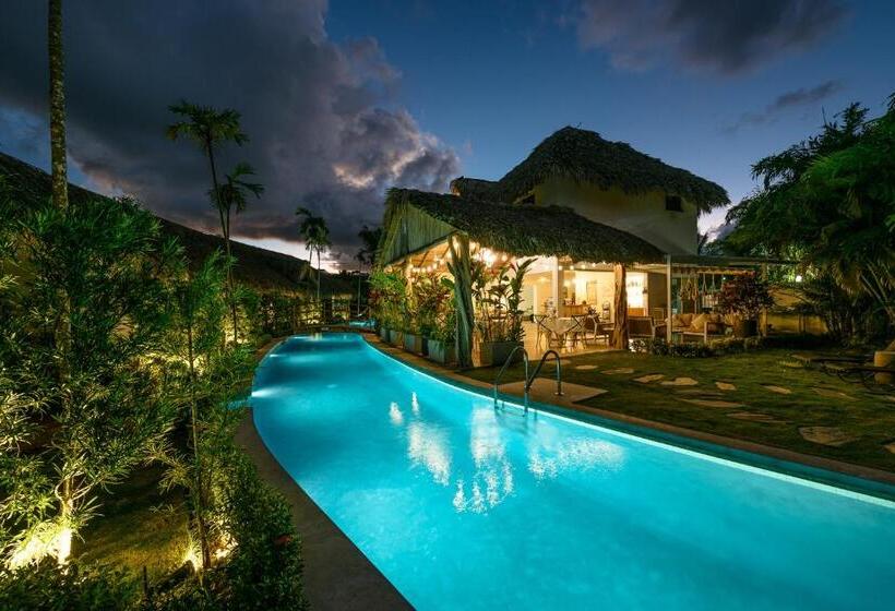 هتل Takuma Boutik