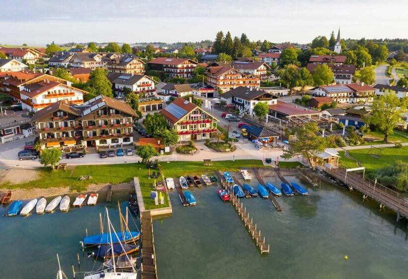 Пансион Gästehaus Grünäugl Am See