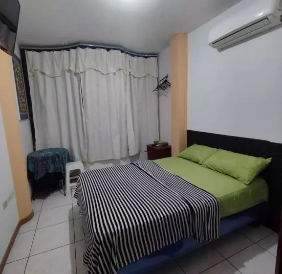 پانسیون Hostal Venecia Tu Casa En Manta