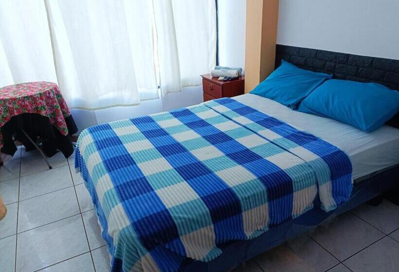 Panzió Hostal Venecia Tu Casa En Manta