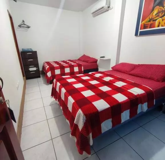 پانسیون Hostal Venecia Tu Casa En Manta