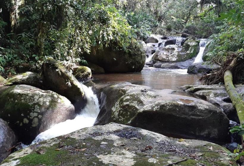 Pensionat Pousada Vale Das Flores