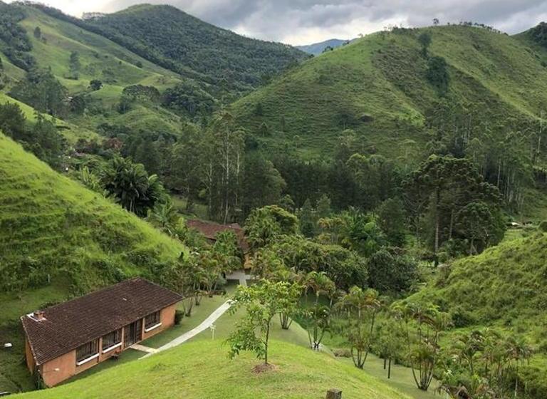 Pensionat Pousada Vale Das Flores