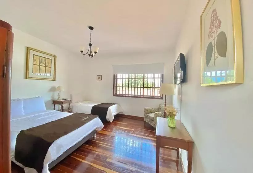 ユースホステル Casa Del Carmen   Villa De Leyva