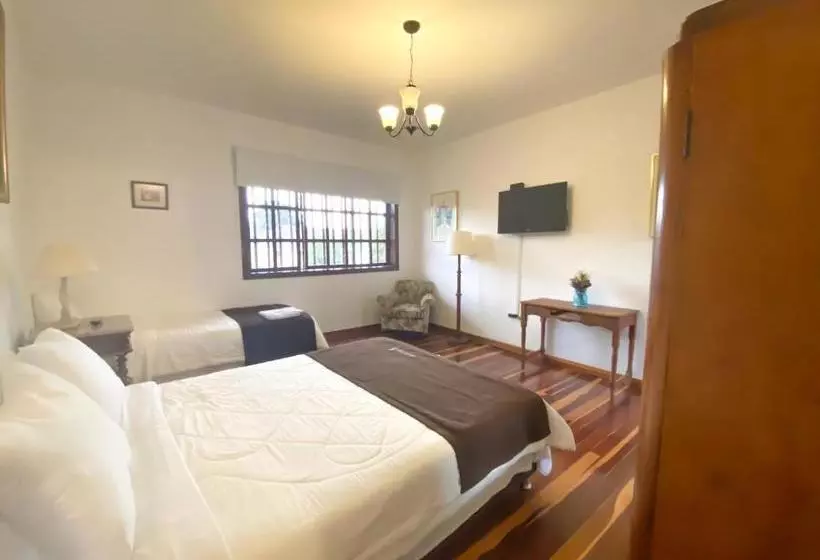 ユースホステル Casa Del Carmen   Villa De Leyva