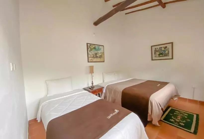ユースホステル Casa Del Carmen   Villa De Leyva