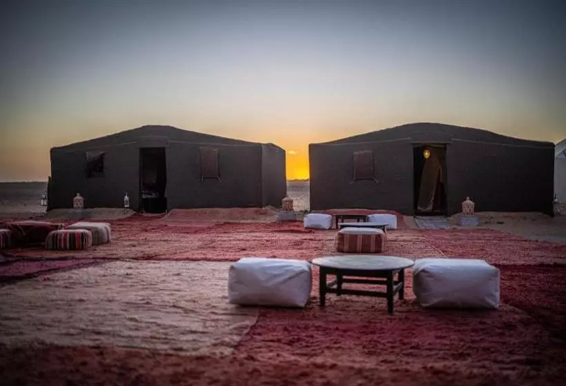 ベッドアンドブレックファースト M Hamid Bivouac   Chez Naji