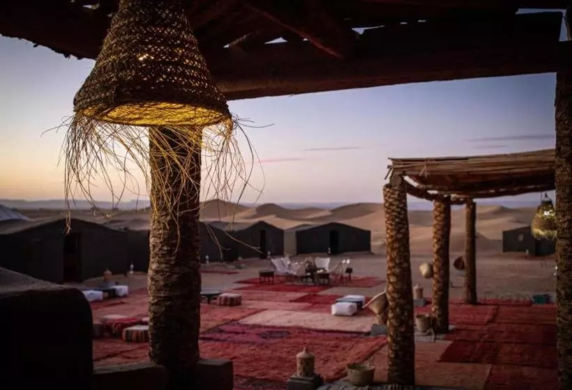ベッドアンドブレックファースト M Hamid Bivouac   Chez Naji