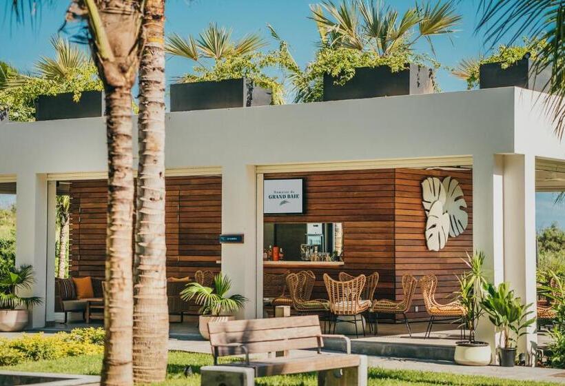 هتل Domaine De Grand Baie
