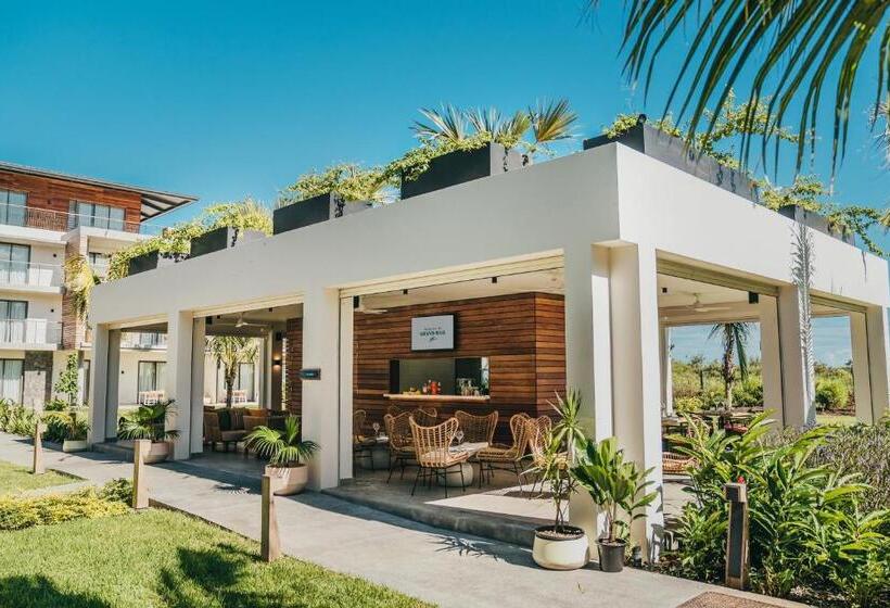 هتل Domaine De Grand Baie