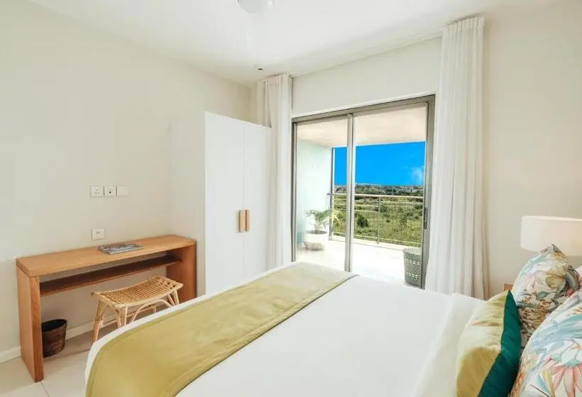 هتل Domaine De Grand Baie