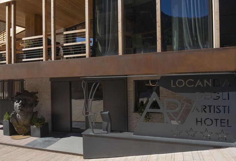 فندق Locanda Degli Artisti Art