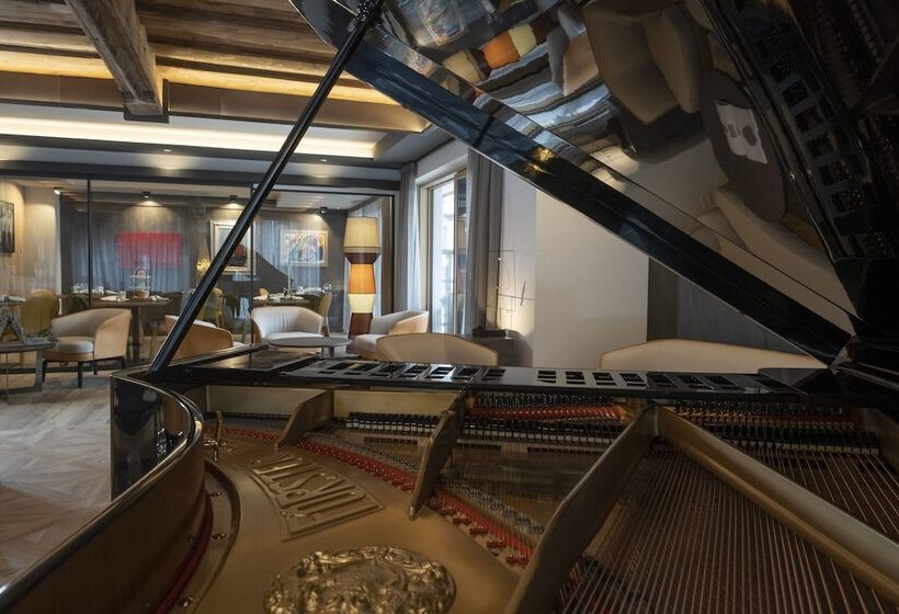 فندق Locanda Degli Artisti Art