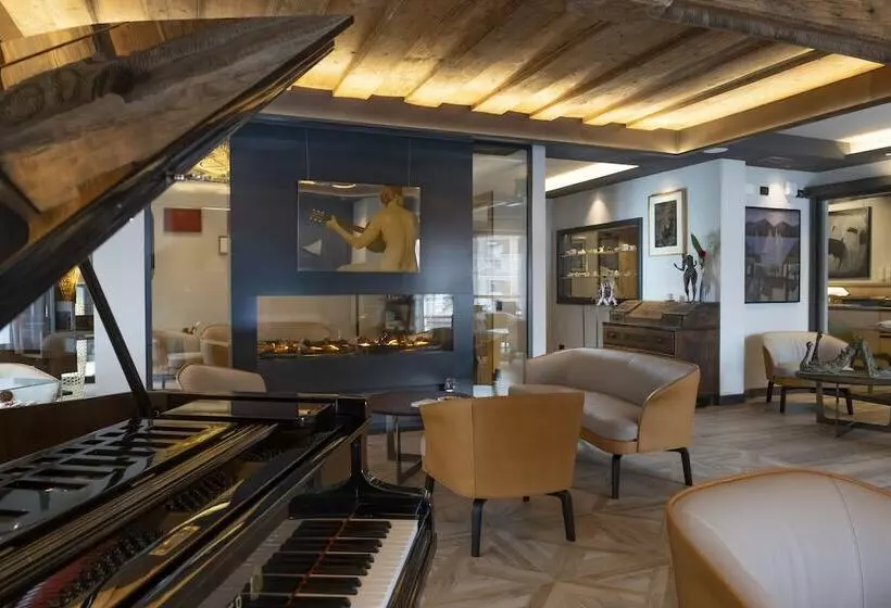 Hotelli Locanda Degli Artisti Art