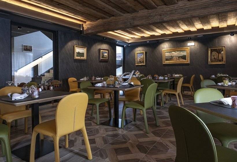 فندق Locanda Degli Artisti Art