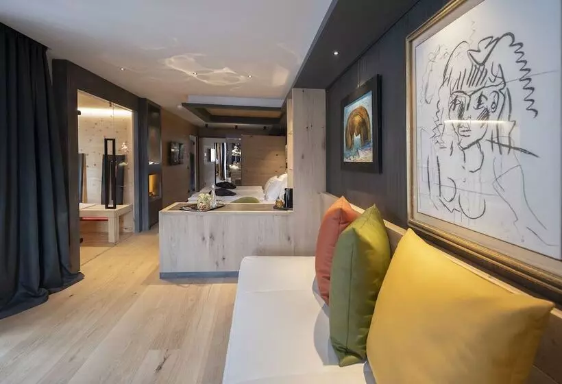 Hotelli Locanda Degli Artisti Art