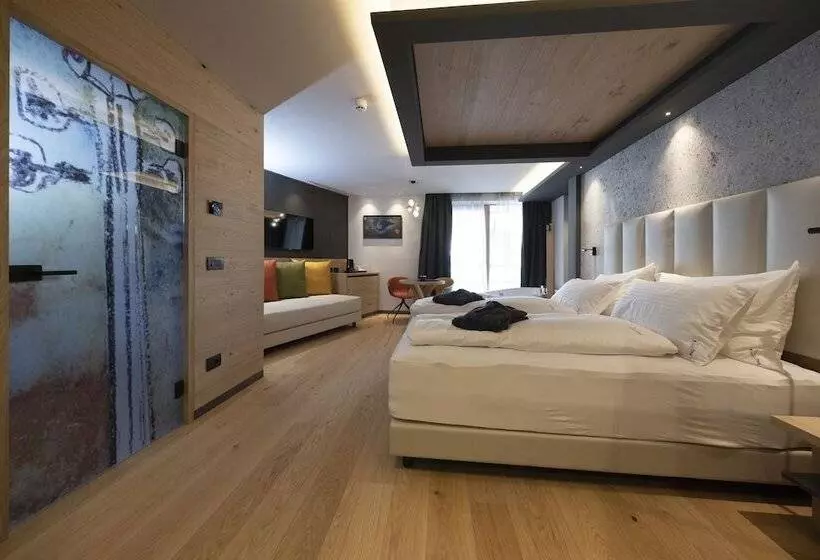 Hotelli Locanda Degli Artisti Art