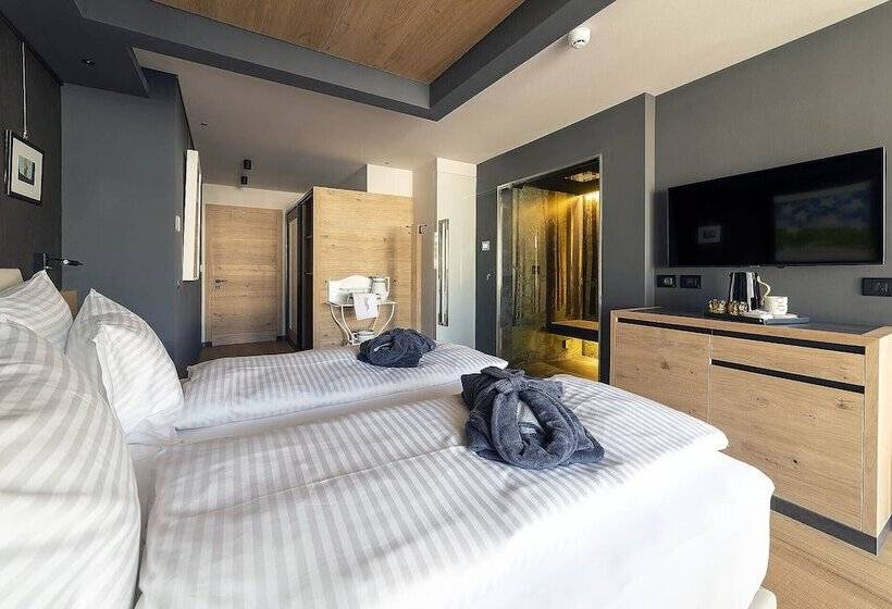 فندق Locanda Degli Artisti Art