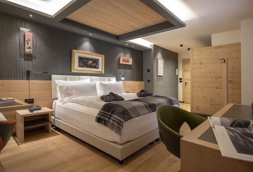 فندق Locanda Degli Artisti Art