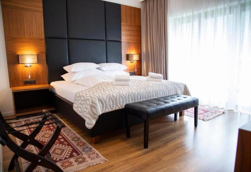 Hotel Mirage Resort & Spa