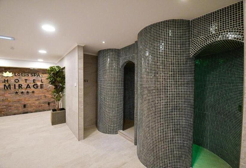 Hotel Mirage Resort & Spa