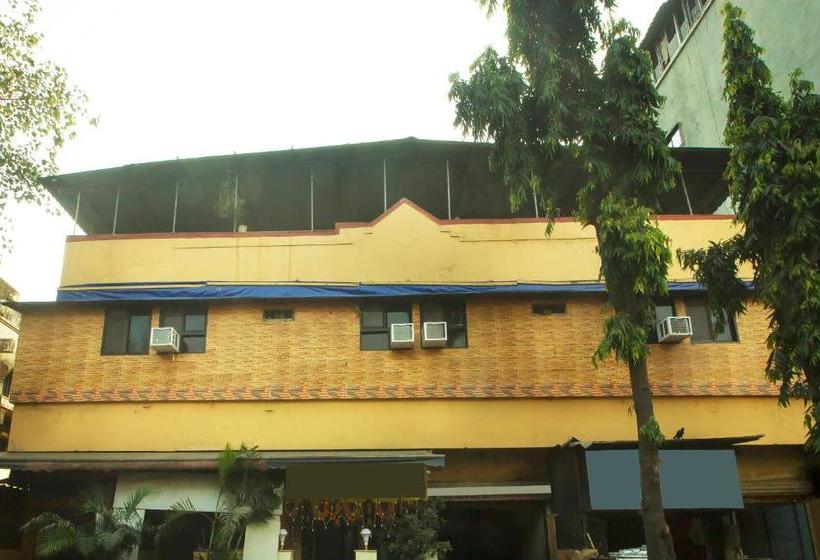 בית מלון כפרי Oyo 24430  Baldev Palace