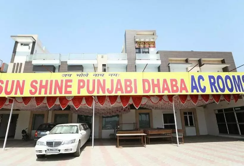 Hotelli Oyo 40256 Sunshine Punjabi Dhaba