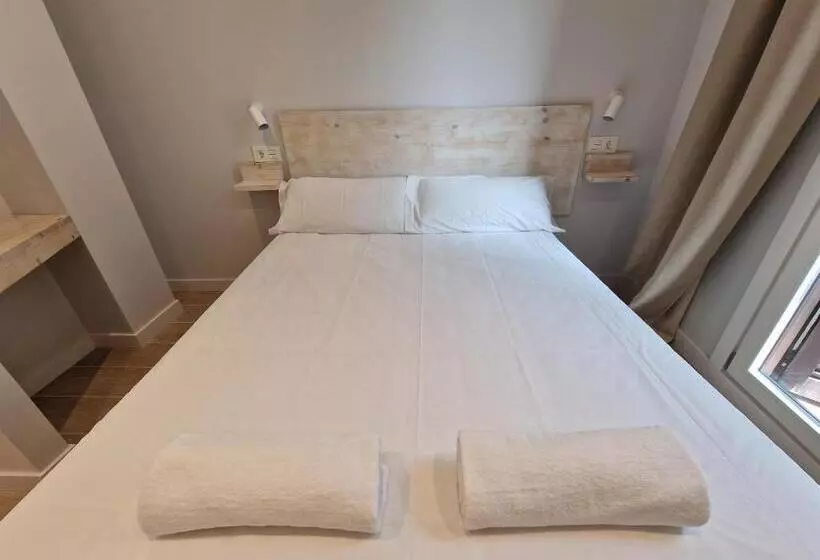 Majatalo Beach Break Guesthouse