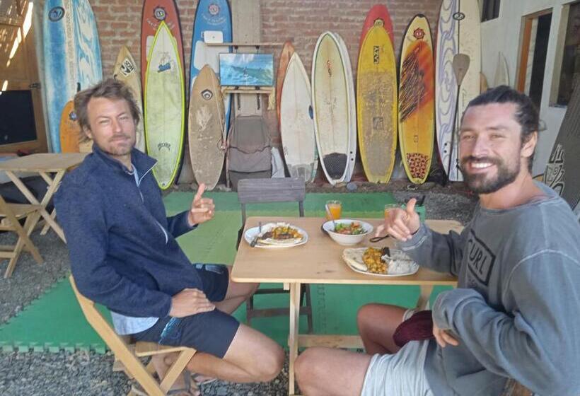 ユースホステル Chicama Surf Camp