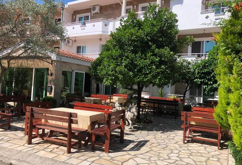 تختخواب و صبحانه Holiday Apartments & Rooms