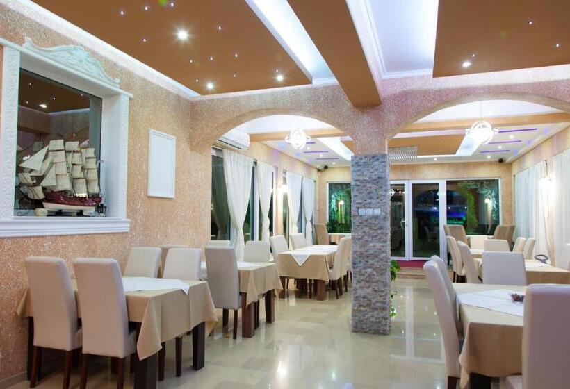 تختخواب و صبحانه Holiday Apartments & Rooms