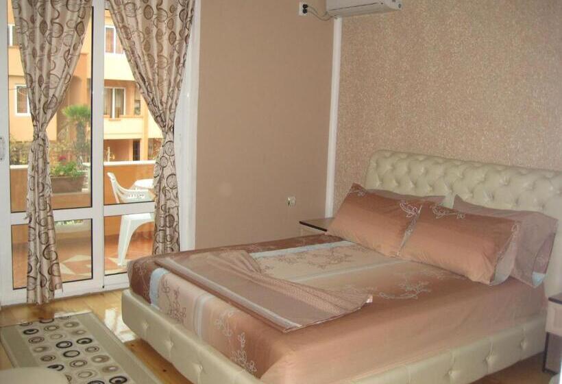 تختخواب و صبحانه Holiday Apartments & Rooms